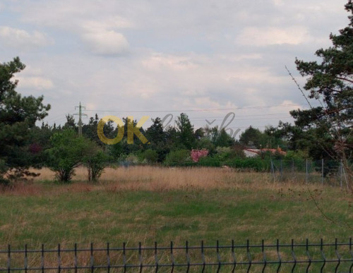 Stavební pozemek v obci Bechlín, k.ú. Předonín, okr. Litoměřice — fotka 2