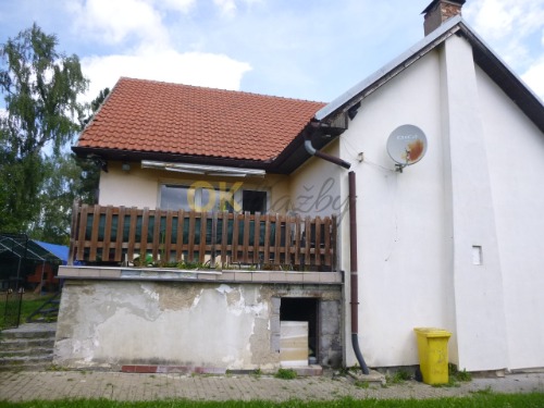 Rodinný dům  v obci Dubno, okr. Příbram — fotka 2