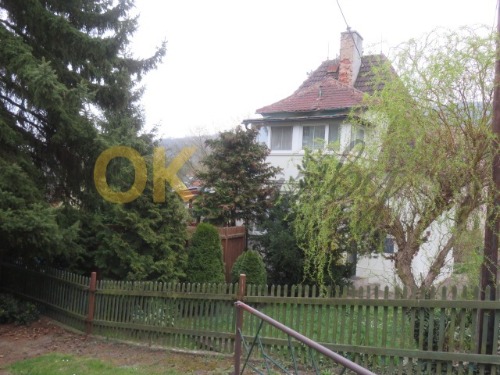 Dražba spoluvlastnického podílu id. 1/6 na rodinném domě se zahradou v Ústí nad Labem — fotka 3