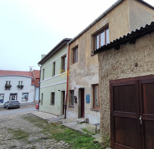 Spoluvlastnický podíl ve výši 1/3 na rodinném domě s pozemky v k.ú. Kostelec nad Černými lesy — fotka 3