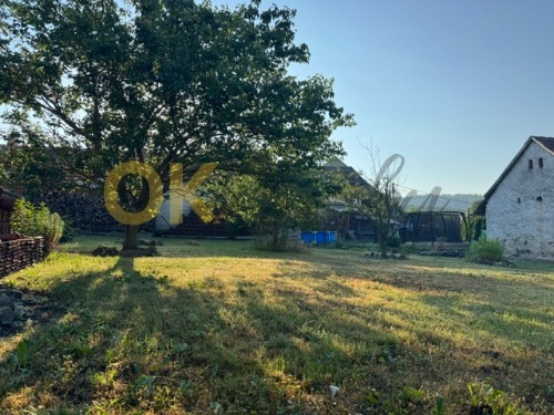 Dražba podílu 1/8 na RD Osečany, okr. Příbram — fotka 3