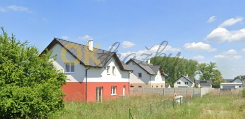 Rodinný dům č.p. 54 se zahradou v k.ú. Újezdec u Luštěnic, Mladá Boleslav — fotka 2