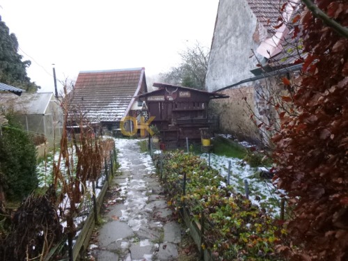 Podíl 1/3 na pozemcích s nezapsanou stavbou v k.ú. Přídolí, okr. Český Krumlov — fotka 2