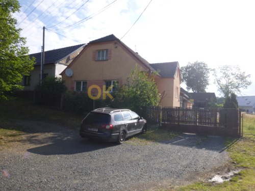Rodinný dům v obci Spálené Poříčí, okr. Plzeň-jih — fotka 2