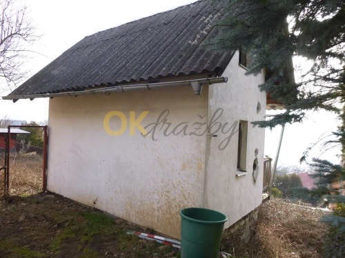 Opakovaná dražba spoluvlastnického podílu ve výši 1/2 na rekreační zahradní chatce se zahradou, Velká Chuchle — fotka 5