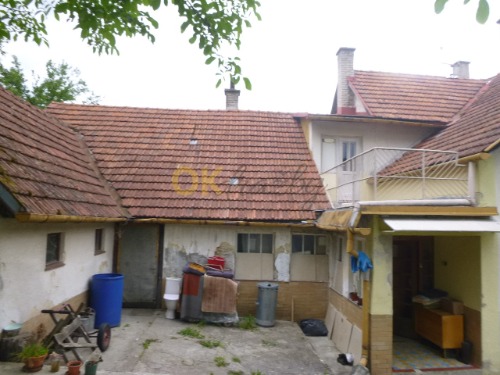 Podíl na rodinném domě a pozemcích v obci Študlov, okr. Zlín — fotka 3