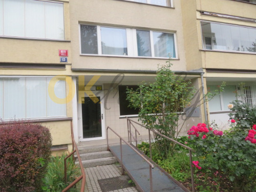 Dražba spoluvlastnického podílu na bytu ve výši id. ½, Praha — fotka 2