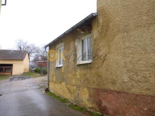 Spoluvlastnický podíl 1/2 na rodinném domu č.p. 198 v k.ú. Dolní Žandov, Cheb — fotka 3