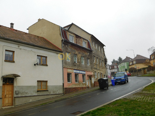 id. podíl 1/2, rod. dům, Bílina, Pražská 53/23 — fotka 2