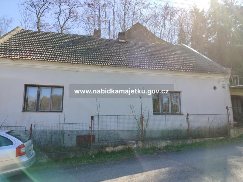 Krupá u Kostelce nad Černými Lesy - p.č. st. 92 s č.p. 8 Krupá — fotka 6