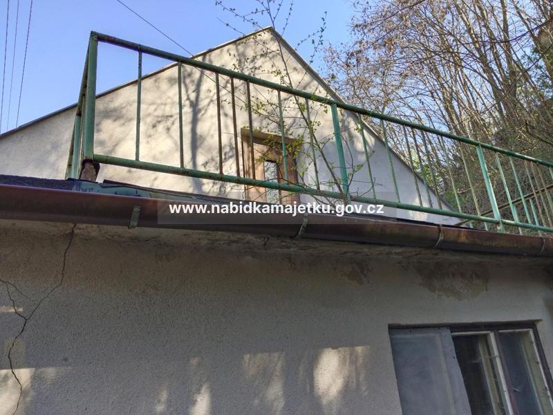 Krupá u Kostelce nad Černými Lesy - p.č. st. 92 s č.p. 8 Krupá — fotka 3