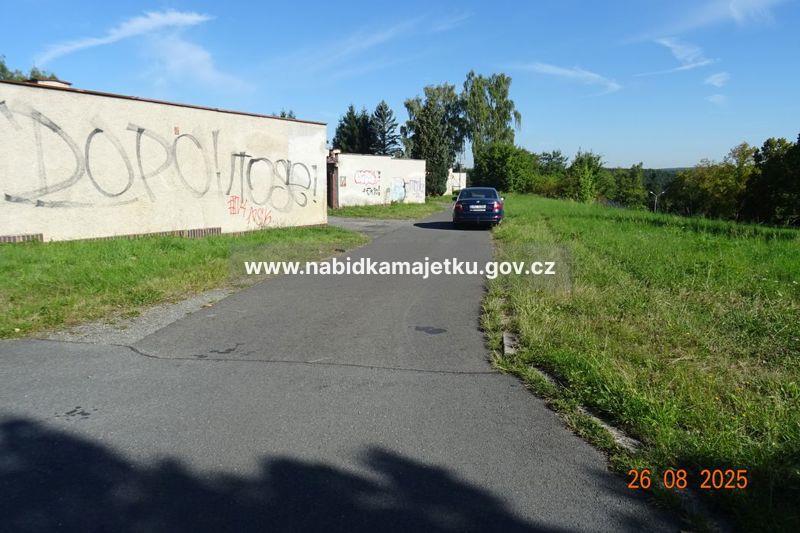pozemek p. č. 233/3 v k. ú. Bukovec — fotka 3