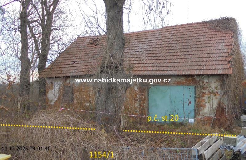 Podíl id. 1/2 na p.č. 20, součástí je stavba bez čp/če, zemědělská stavba, p.č. 1235, p.č. 1238, k. ú. Střítež — fotka 2