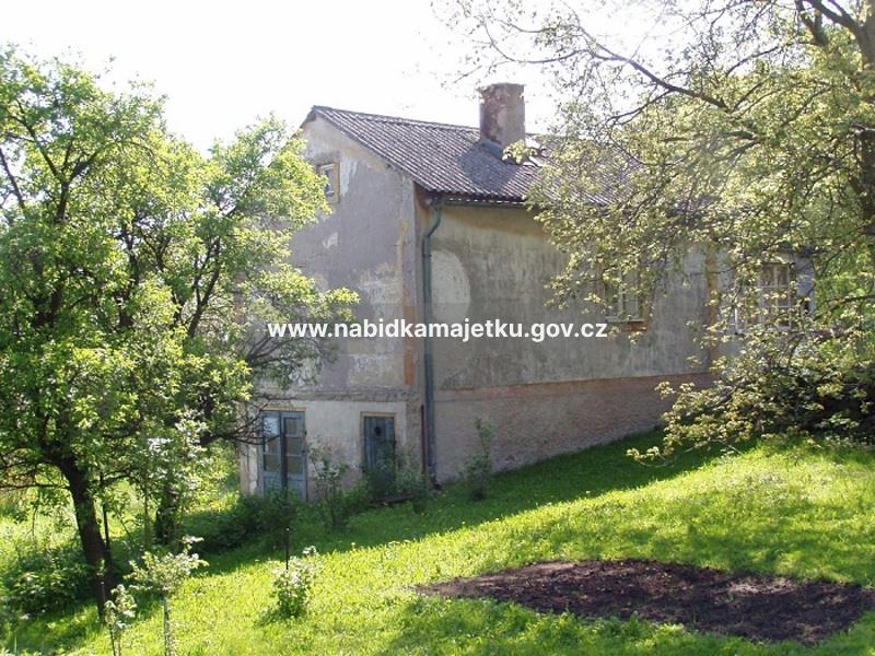 Pozemek, st. p. č. 22 včetně stavby bez čp/če k. ú. Suchý Důl u Klášterce nad Ohří - El. aukce — fotka 5