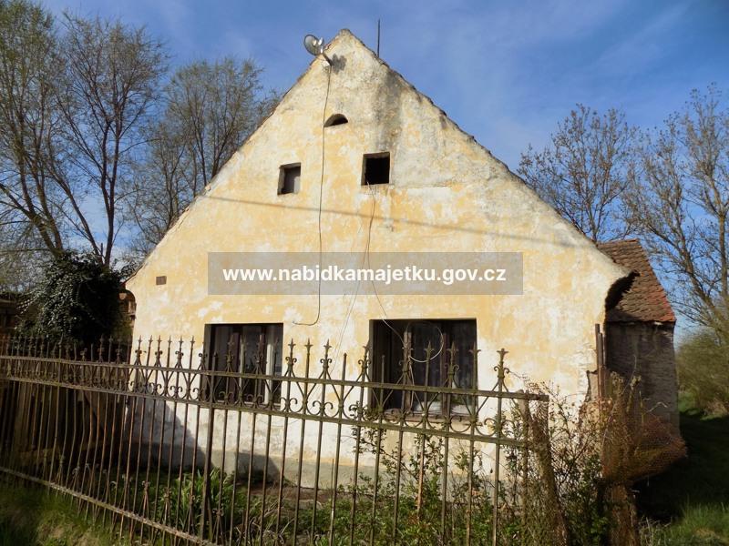 Týnec u Chotěšova, podíl 1/2 k domu čp. 15, st.p.č. 22/1 a p.p.č. 959 — fotka 4
