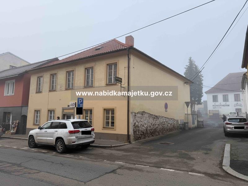 Sedlčany, id. 1/4 p.č.74 součástí je stavba č.p. 4, a id. 1/4 p.č. 75 — fotka 3